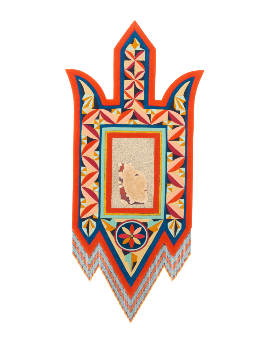 nuyumba_ya_kinooni_tapestry_color nuyumba_ya_kinooni_tapestry_color